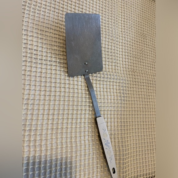 Vintage Stainless Steel Spatula with Floral Fruit Handle - Picture 2 of 9